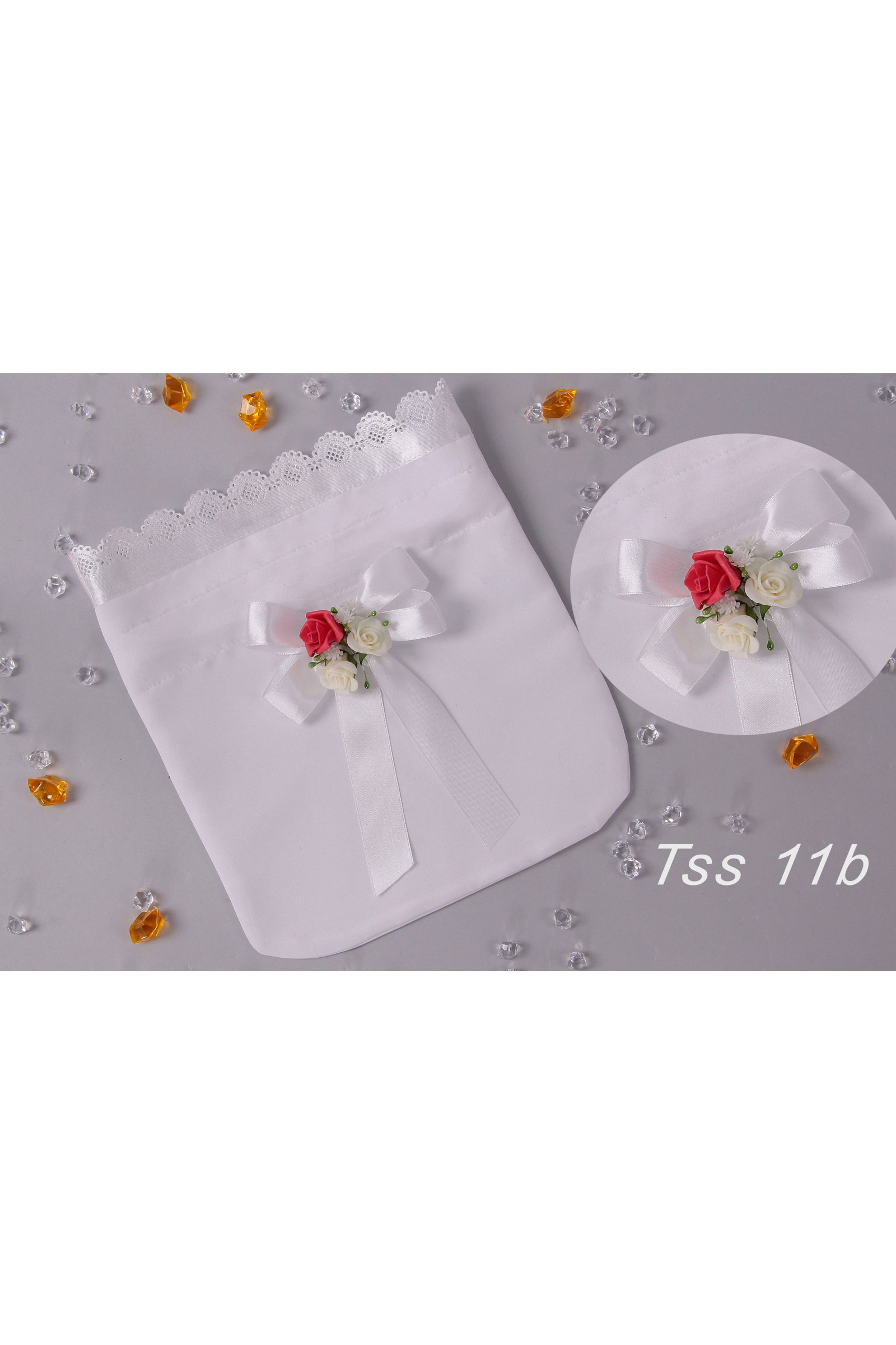 Kommunionssatinbeutel mit Blumenstrauß - obraz 1