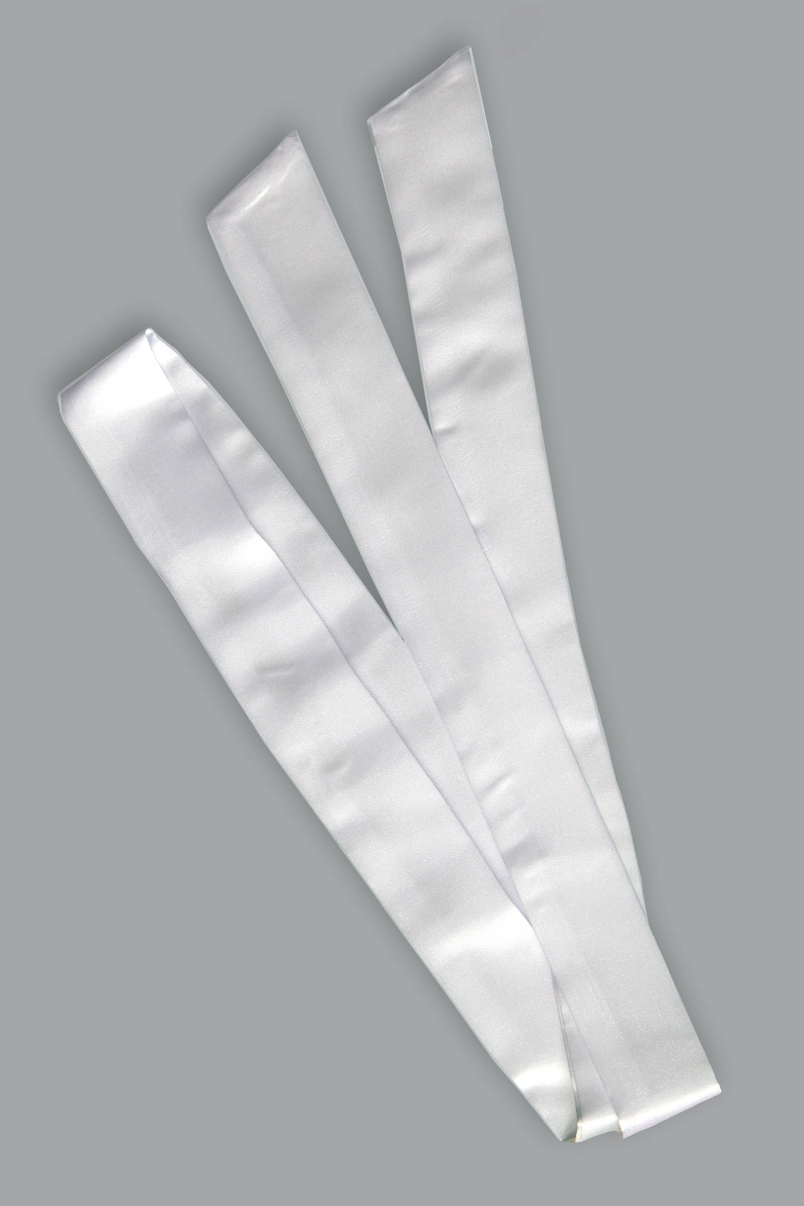 Weiße Gürtel für Alben und Kommunionskleider - obraz 1