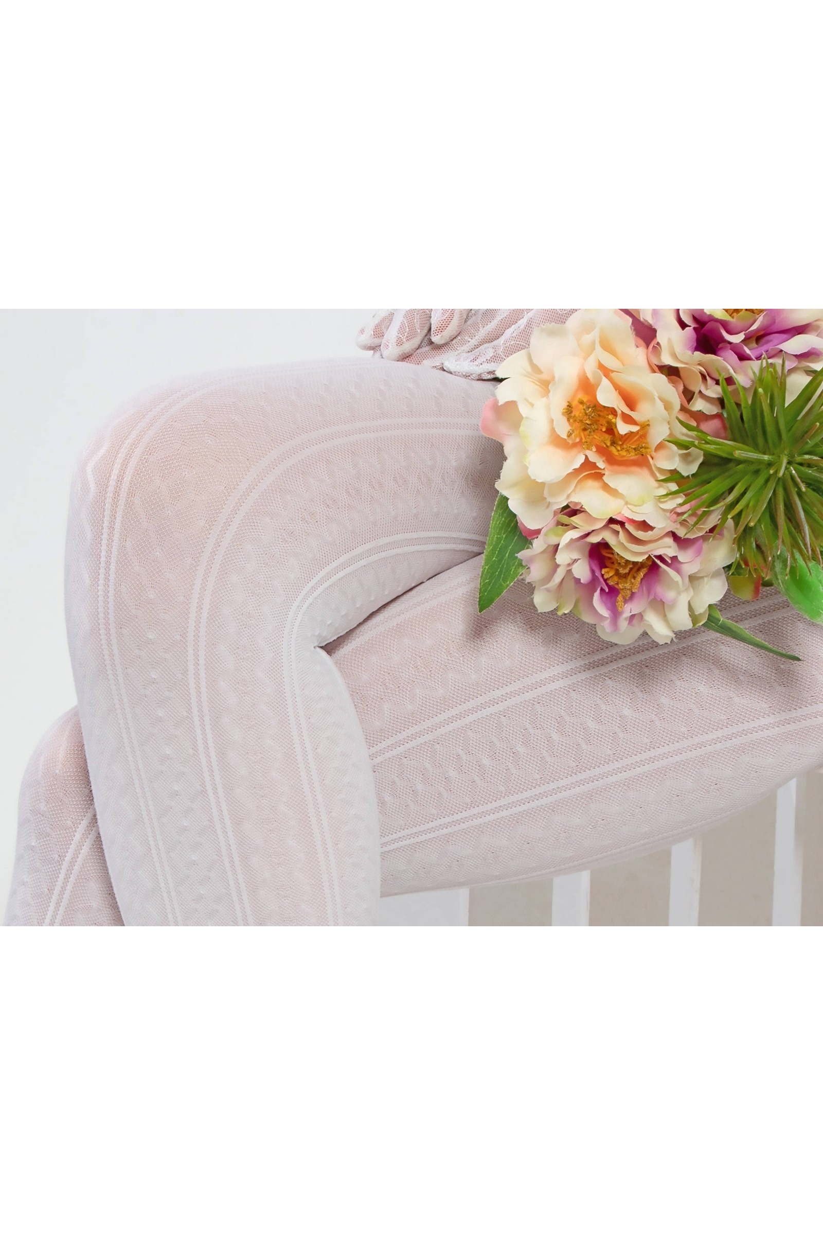 Elegante Kommunionsstrumpfhose - Natasha beim Aufwärmen - obraz 1