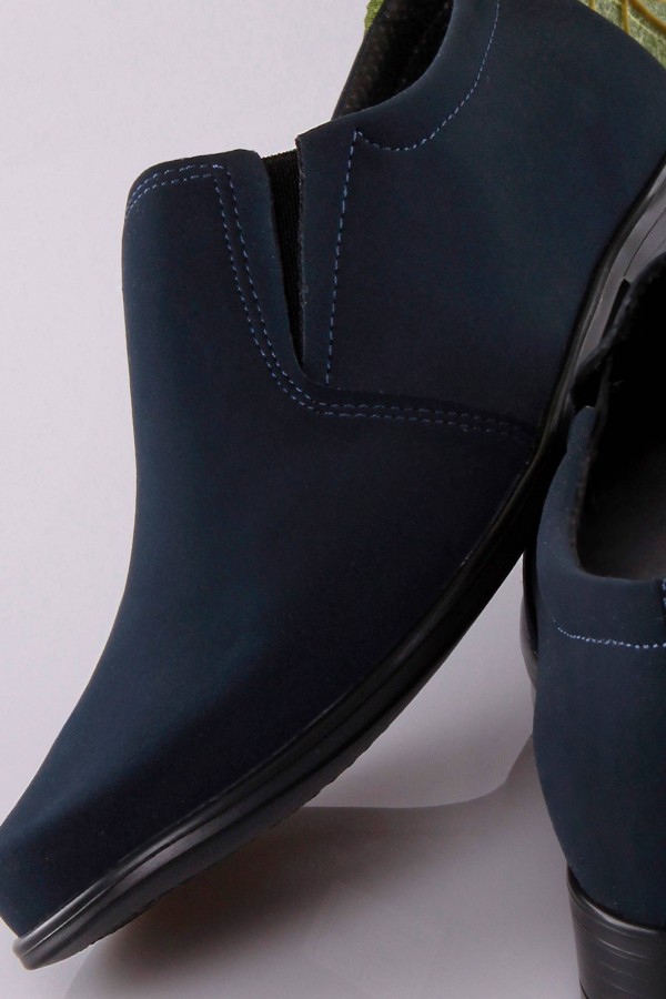 Kommunionschuhe UK-017 - Mokassins aus Nubuk marineblau Kommunionschuhe UK-017 - Mokassins aus Nubuk marineblau - obraz 1