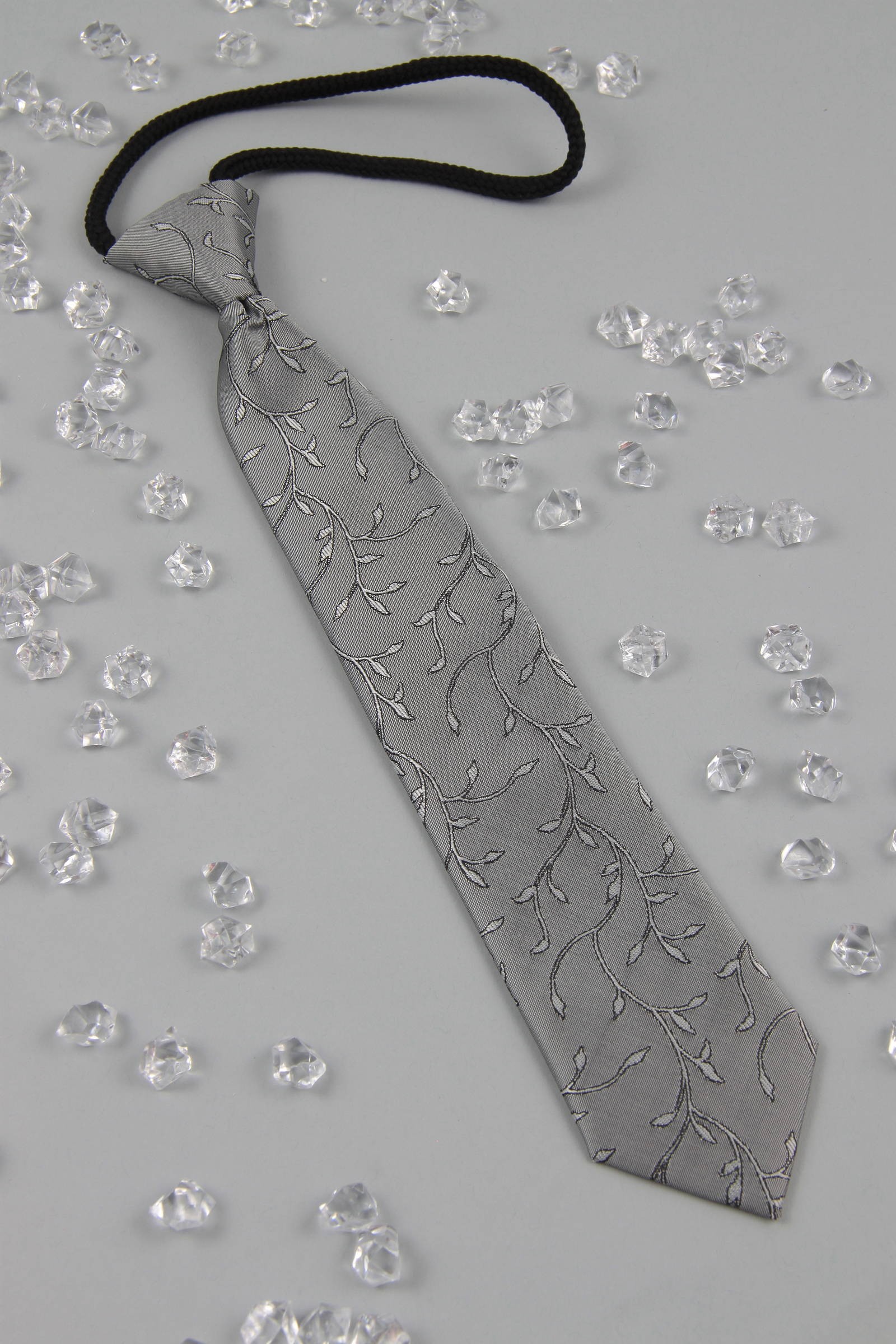 UK-Kgr-Graphit-Krawatte für die Kommunion - obraz 1