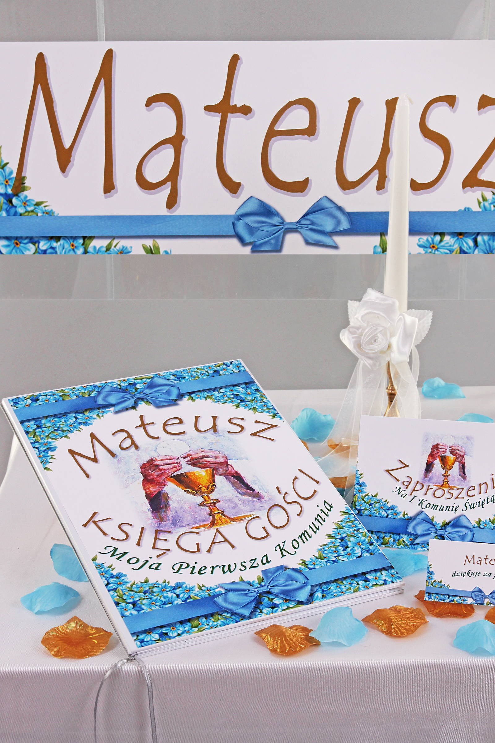 Personalisiertes Erinnerungsbuch an die Kommunion - Unvergesslich - obraz 0
